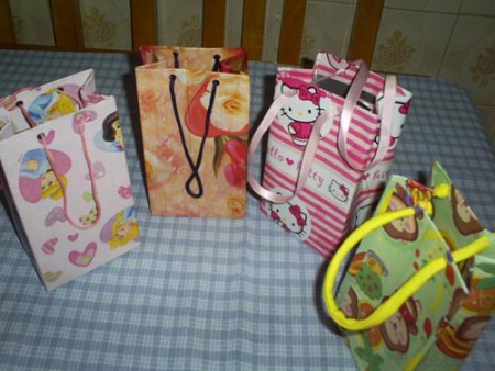 SACOLAS PERSONALIZADAS COM CAIXA DE LEITE